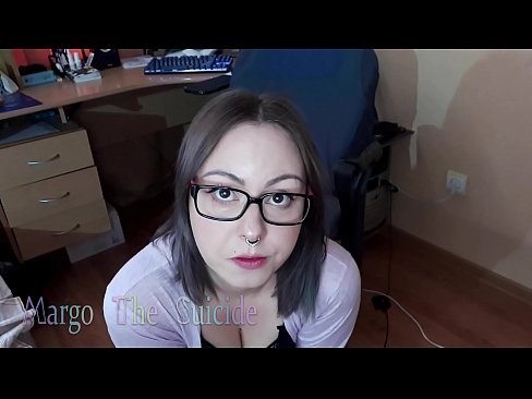 ❤️ Көз айнек тагынган сексуалдуу кыз Дилдону камерага терең соруп Порно ky.91sexy.top ❌